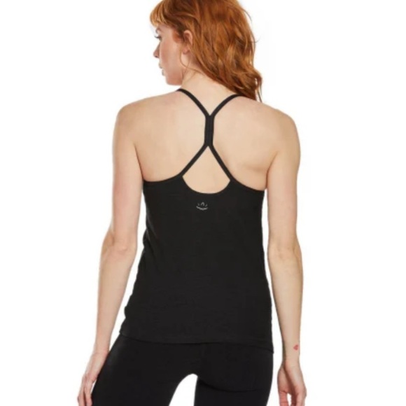 Beyond Yoga Lightweight Keyhole to Success Tank in Black NWT - Picture 2 of 10